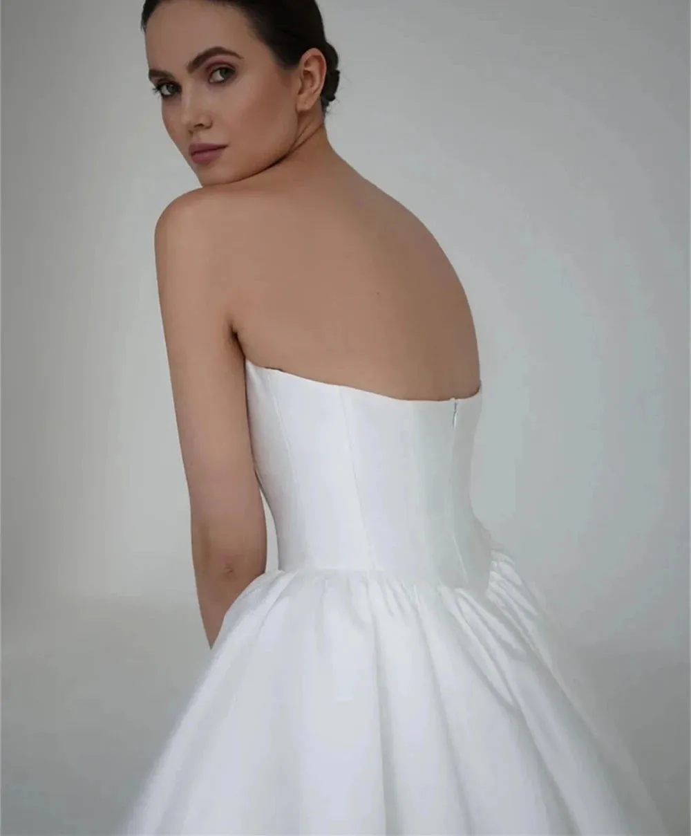 A-Line Satin Fairytale Bridal Gown, Sweetheart  Princess Waist Classic Wedding Dress