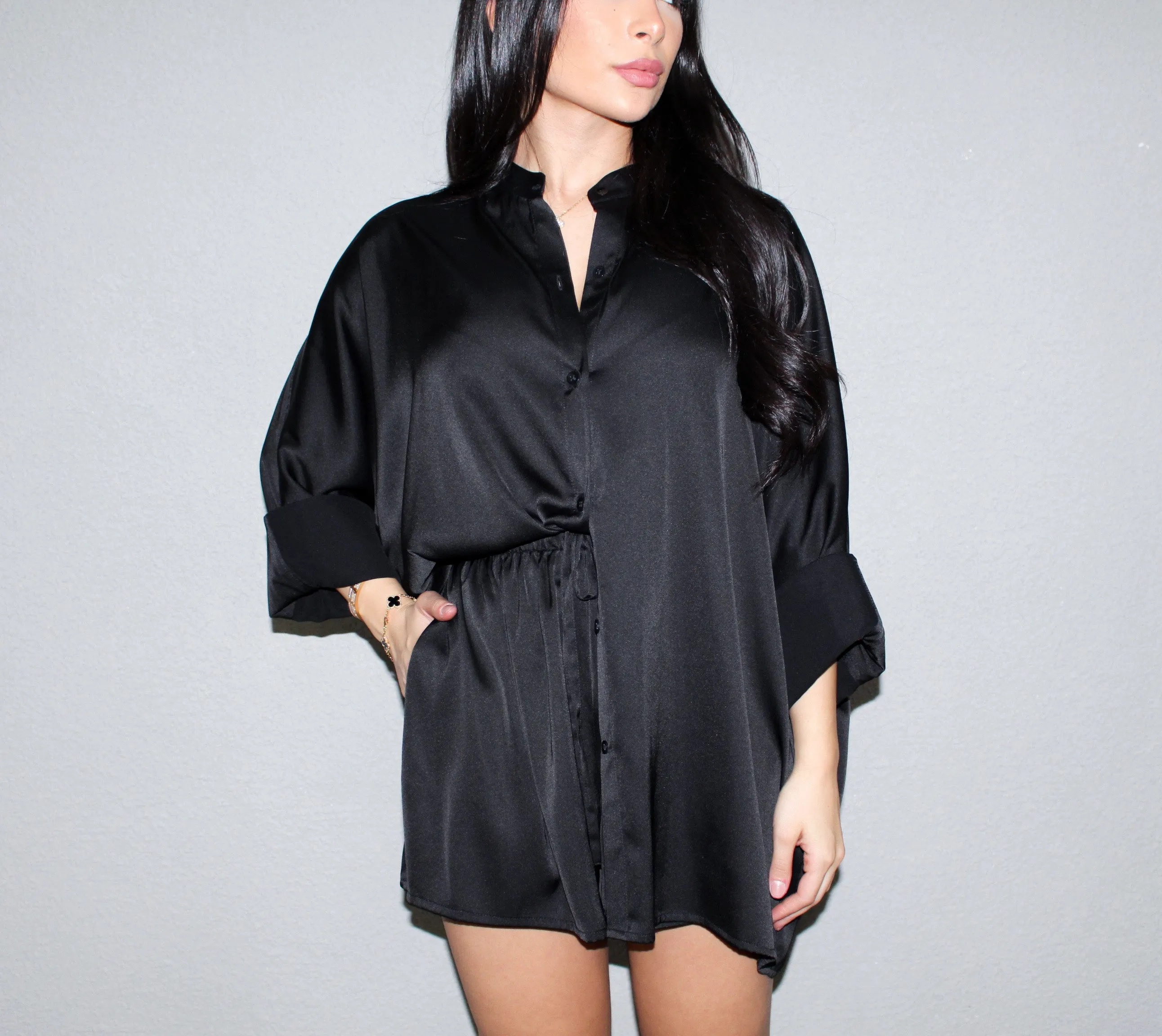 BLACK  COLLARLESS OVERSIZED SILK SHIRT