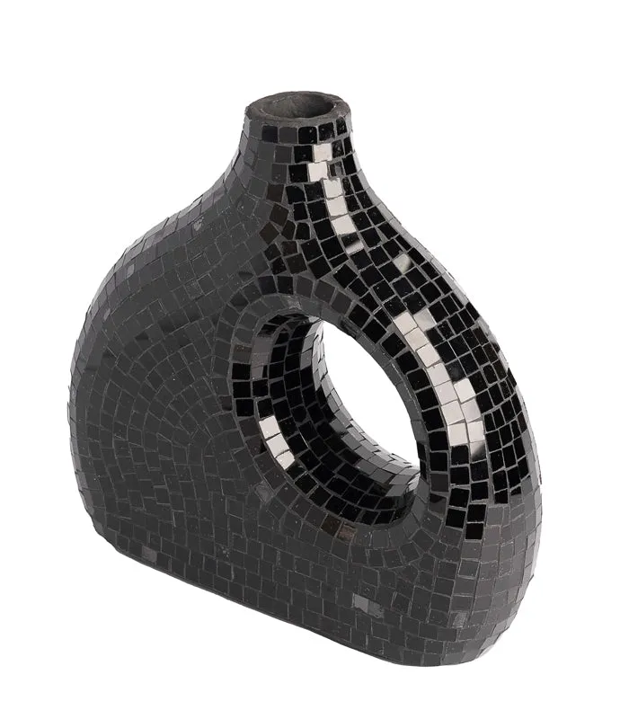 Black Mirror Montage Vase