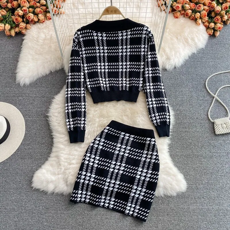 Outfit-Set: Plaid Sweater With V-Neck   Matching High-Waisted Skirt